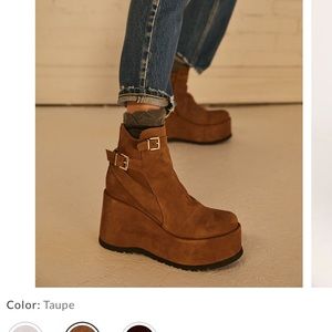 Free people Sabrina platforms